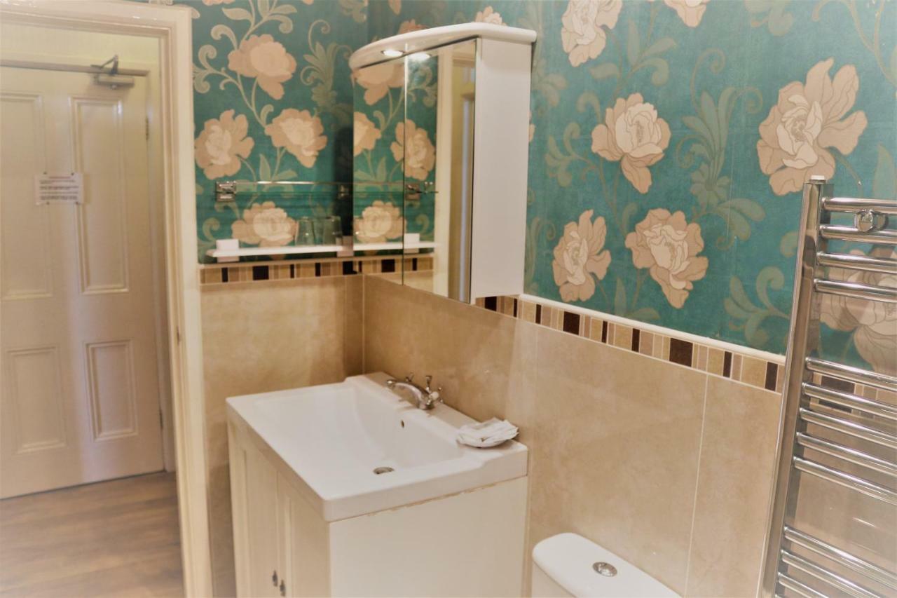 Telford House Bed & Breakfast Milton Keynes Bagian luar foto