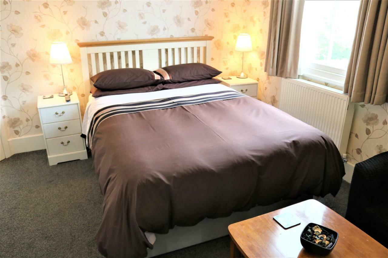 Telford House Bed & Breakfast Milton Keynes Bagian luar foto
